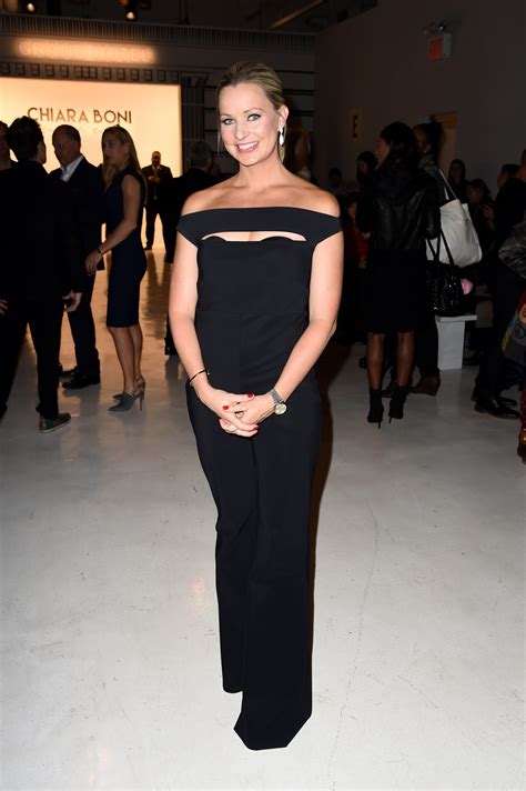 Sandra Smith Net Worth - Wiki, Age, Weight and Height, Relationships