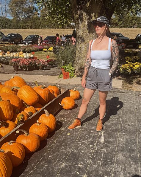 Julia Lynn (@itsmejulialynn) • Instagram photos and videos