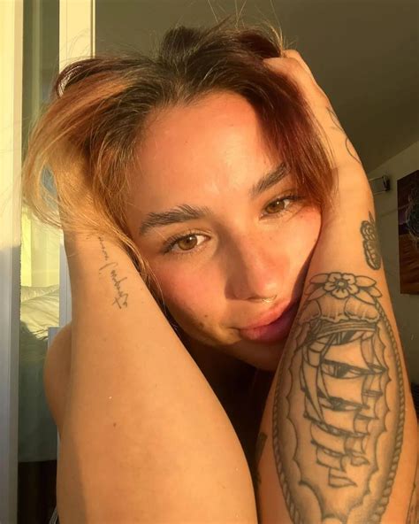 Lavaxgrll: From Accountant to Influencer & Gamer - TalkativeFox