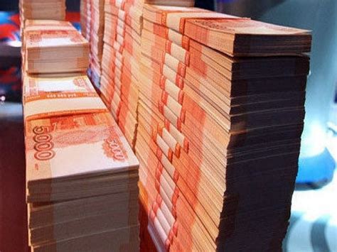 Фото Денег 5000 — Queenphoto.Ru