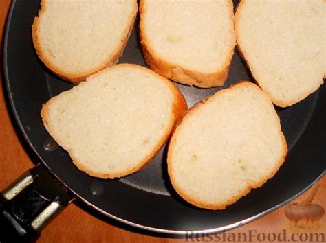 Рецепт: Бутерброды со шпротами и киви на RussianFood.com