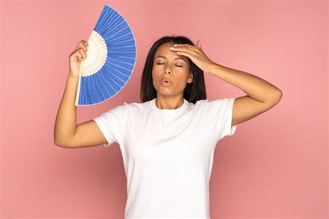 Suei Ou Soei De Suor - Causas de suor excessivo: por que acontece e como tratar