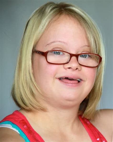 Lauren Potter | Becky Jackson (Glee) | Lauren potter, Glee, Beautiful face