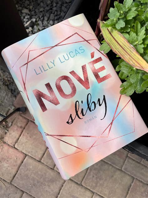 Lilly Lucas: Nové sliby (22/2022) | AE style svět