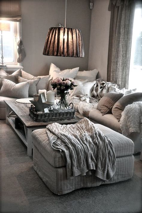 Cupcakes & Couture: Design Inspiration: Couch Styling