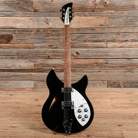 Rickenbacker 330 Jetglo 1990 – Chicago Music Exchange