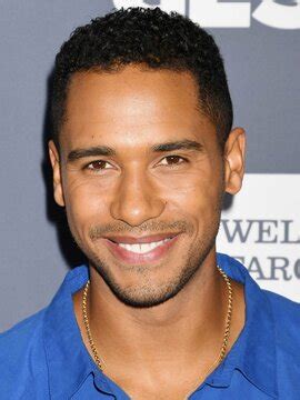 Elliot Knight - Actor
