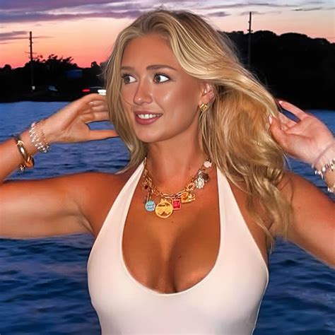 Black - PHOTOS: Shane Gillis’ Jaw-Dropping Girlfriend Was Turning Heads