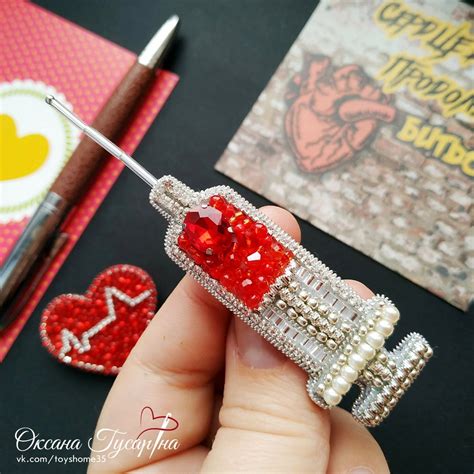 АВТОРСКИЕ БРОШИ ГУСАРИНОЙ ОКСАНЫ. Пост со стены. | Beaded brooch ...