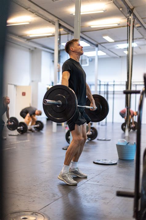 mastering  hang snatch  guide   hang power snatch  crossfit