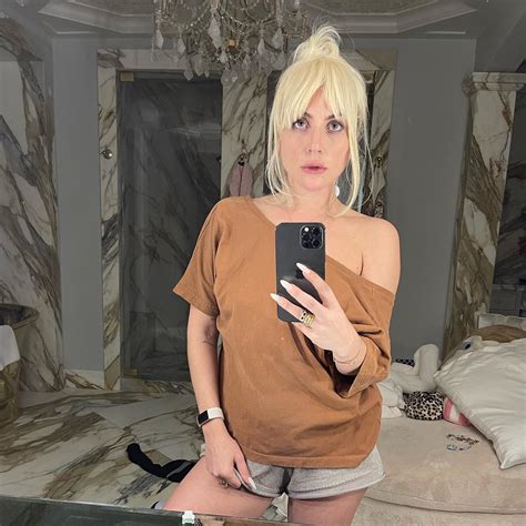 Lady Gaga No Makeup: Photos of Her Natural Without Makeup | Life & Style