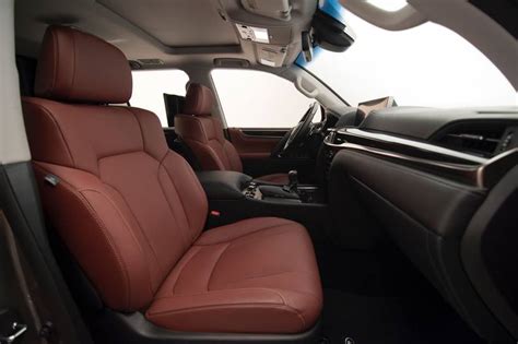 2020 Lexus LX 570 Pictures - 142 Photos | Edmunds