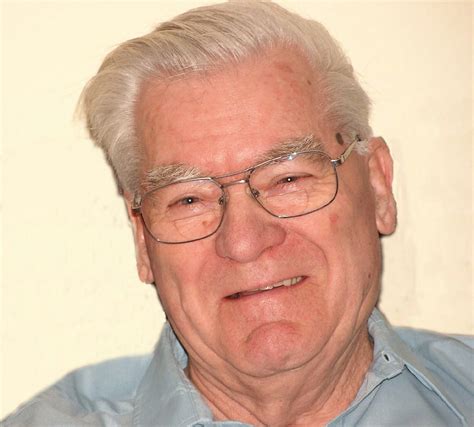 Kenneth Upton Obituary - Oshawa, ON