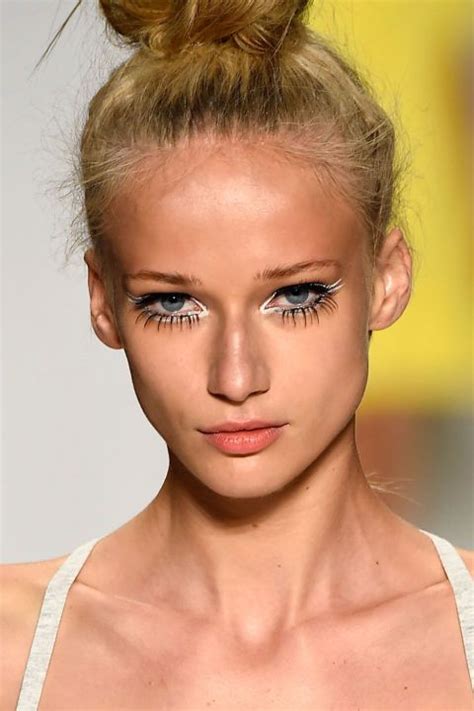 7 Bold Eye Looks to Try This Summer | Bold eyes, Summer eye makeup ...