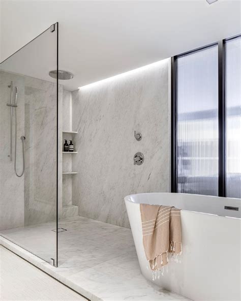 Luxury Walk-In Shower with Rain Showerhead | Bathroom design, Spa style ...
