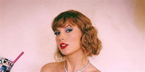 taylor swift makeup moments   iconic   era