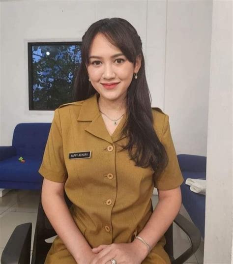 pns cantik   mode wanita wanita mode