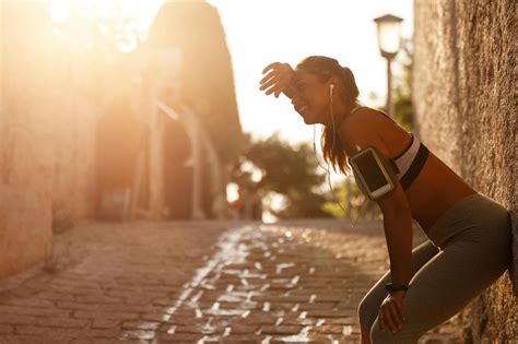How to Safeguard Your Skin While Exercising in Hot Weather - EROthots