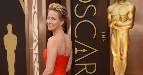 'FHM' mag names 100 Sexiest Women in the World