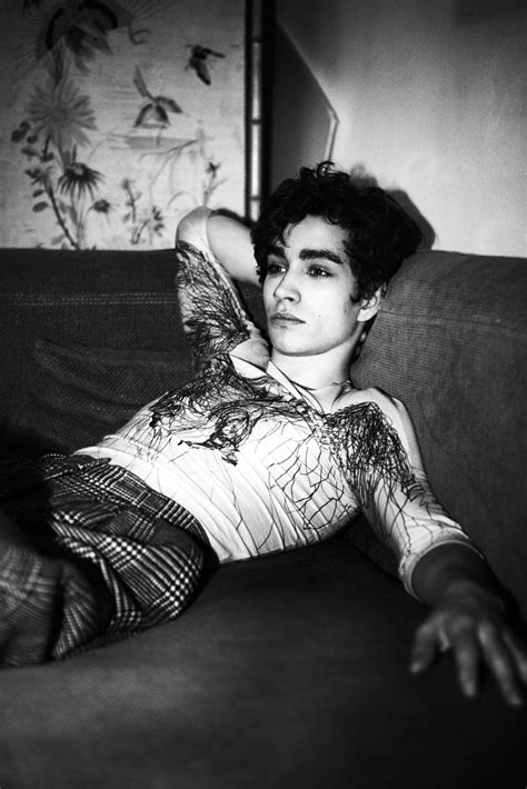 Роберт Шиэн - Robert Sheehan фото №415065