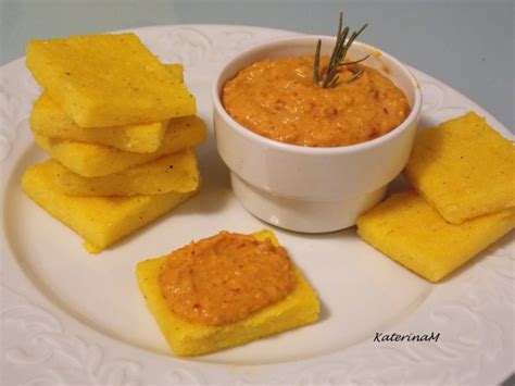 Палента коцки со сос од праз - Moirecepti