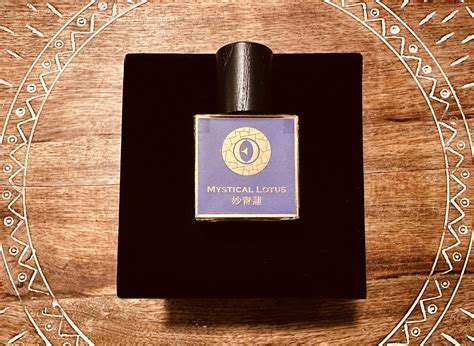 Mystical Lotus: Blue Yunnan - Ensar Oud