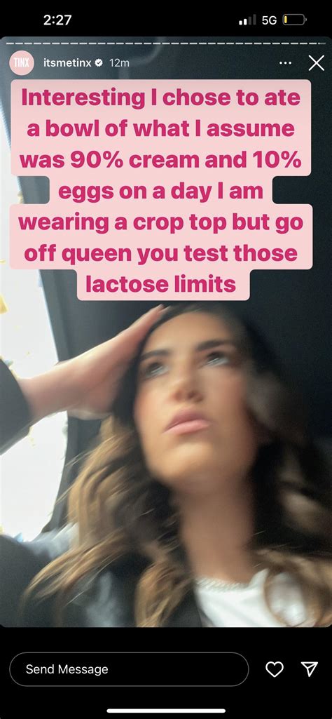 Why does Chica eat? : r/fivenightsatfreddys