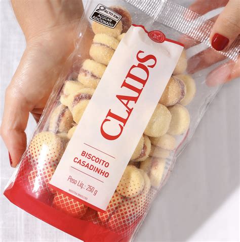Claids Biscoitos - Claids – Biscoitos feitos com amor e tradição. Desde 1990.