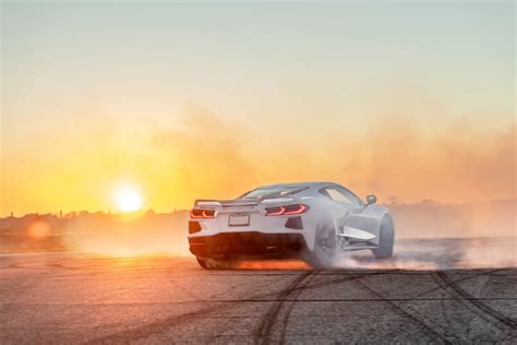 Hennessey Supercharged H700 C8 Corvette VS Stock C8