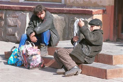 Бомжи нашли необычный способ нажиться на смерти Началовой - Экспресс газета