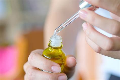 Vitamin E: Full-Body Oil Benefits and What Is Pure?