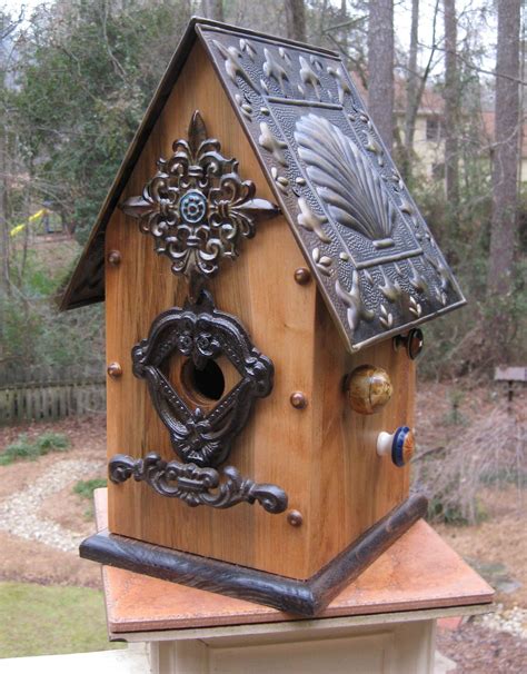 Clam Shell Tin Roof Birdhouse Design