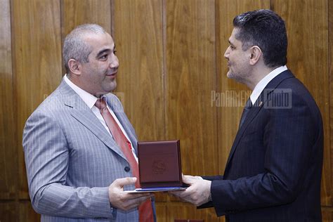 Վարչապետը պարգեվատրել է հայ գործարարներին - PanARMENIAN Photo