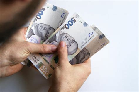 Українці отримають фінансову підтримку від уряду - кому і скільки дадуть