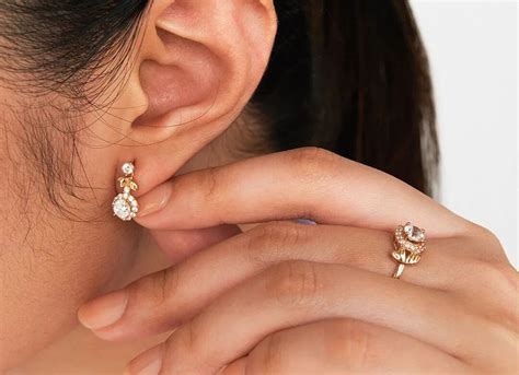 rekomendasi model anting  nyaman dipakai sehari hari semar