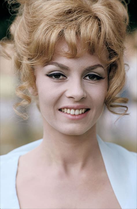 Pictures of Michèle Mercier