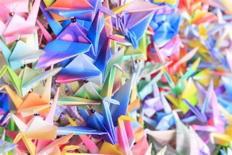 How to Learn Origami: The Complete Beginner’s Guide 🎎