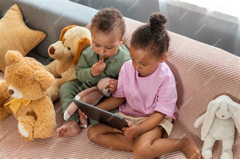 Free Photo | Cute kids with stuffed animals