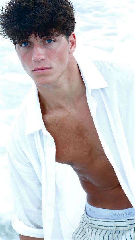 Jake Galluccio | Watch till the end to see the SMOOTH transition👀 . 📸