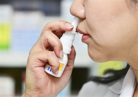 nasal spray vaccine   nanoparticles fights  flu strains