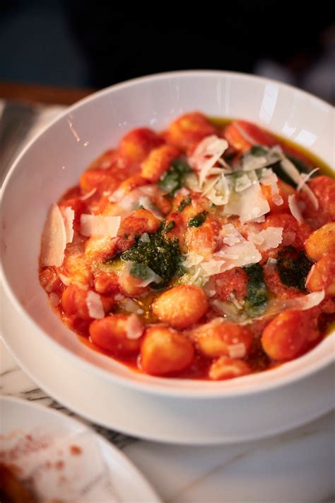 Why what time does bicester village close is the most searched query 26