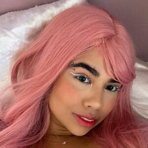 Quantos Anos A Amy Scarlet Tem - Amy Scarlet - Bio, Family | Famous Birthdays
