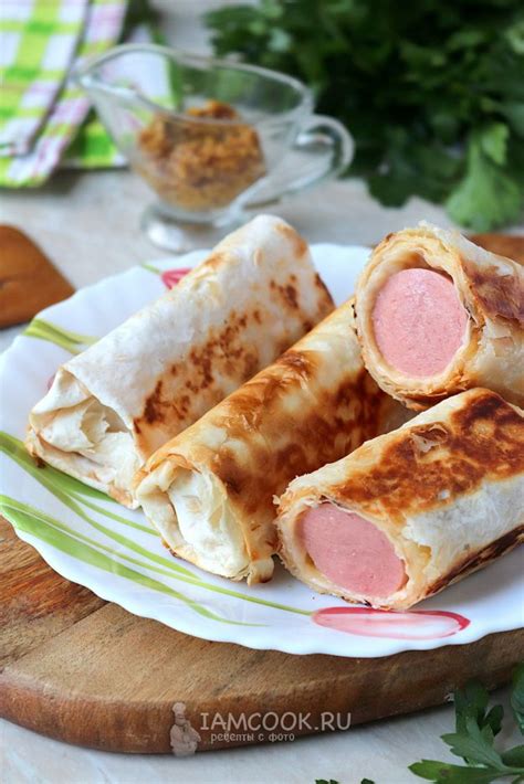 Сосиски в лаваше с сыром на сковороде — рецепт с фото | Рецепты еды ...