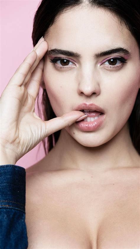 Download TikTok Star Nina Marie Daniele Wallpaper | Wallpapers.com