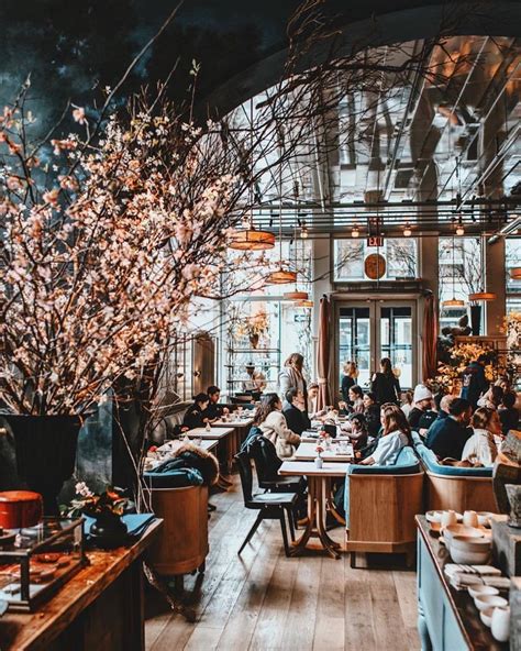 🍂☁︎·̩͙ 𝐩𝐢𝐧𝐭𝐞𝐫𝐞𝐬𝐭 | @𝐝𝐞𝐯𝐢𝐥𝐬𝐥𝐚𝐮𝐠𝐡 | Restaurant interior design, Cafe ...