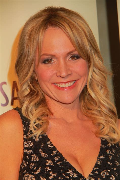 Barbara Alyn Woods Pictures (61 Images)