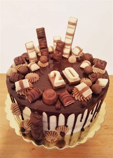 Kinder bueno cake - Decorated Cake by Vebi cakes - CakesDecor