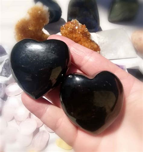 Corazón de azabache pulido - Azabache minerales