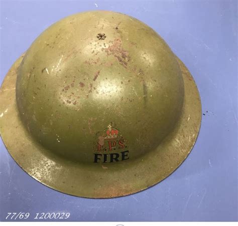 helmet war unknown   nz museums