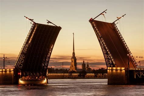 Экскурсии на развод мостов в Санкт-Петербурге!
